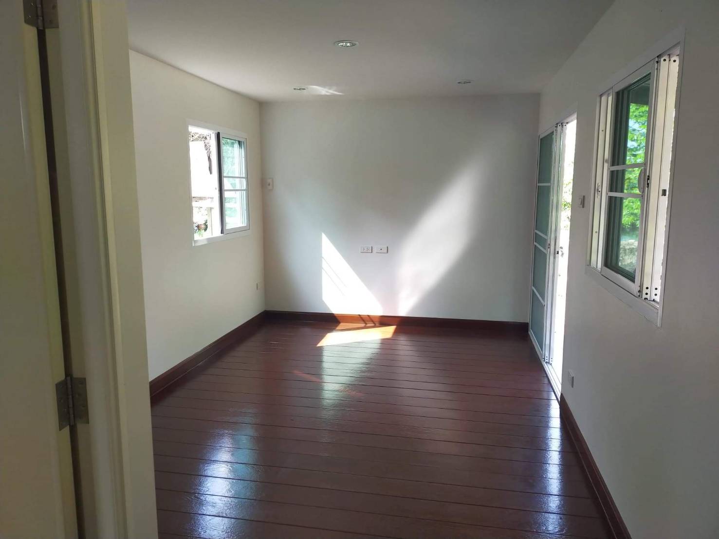 1ห้อง1ห้องน้ำ รวมติดตั้งเทพื้น