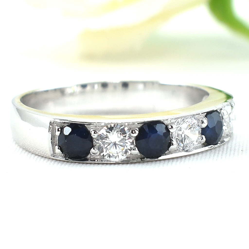 แหวนเงินแท้ราคาถูกชุบทองคำขาว ไพลินแท้ 0.90 กะรัต เพชรCZ 0.48 กะรัต งานประณีตสวยงาม สั่งผลิตค่ะ