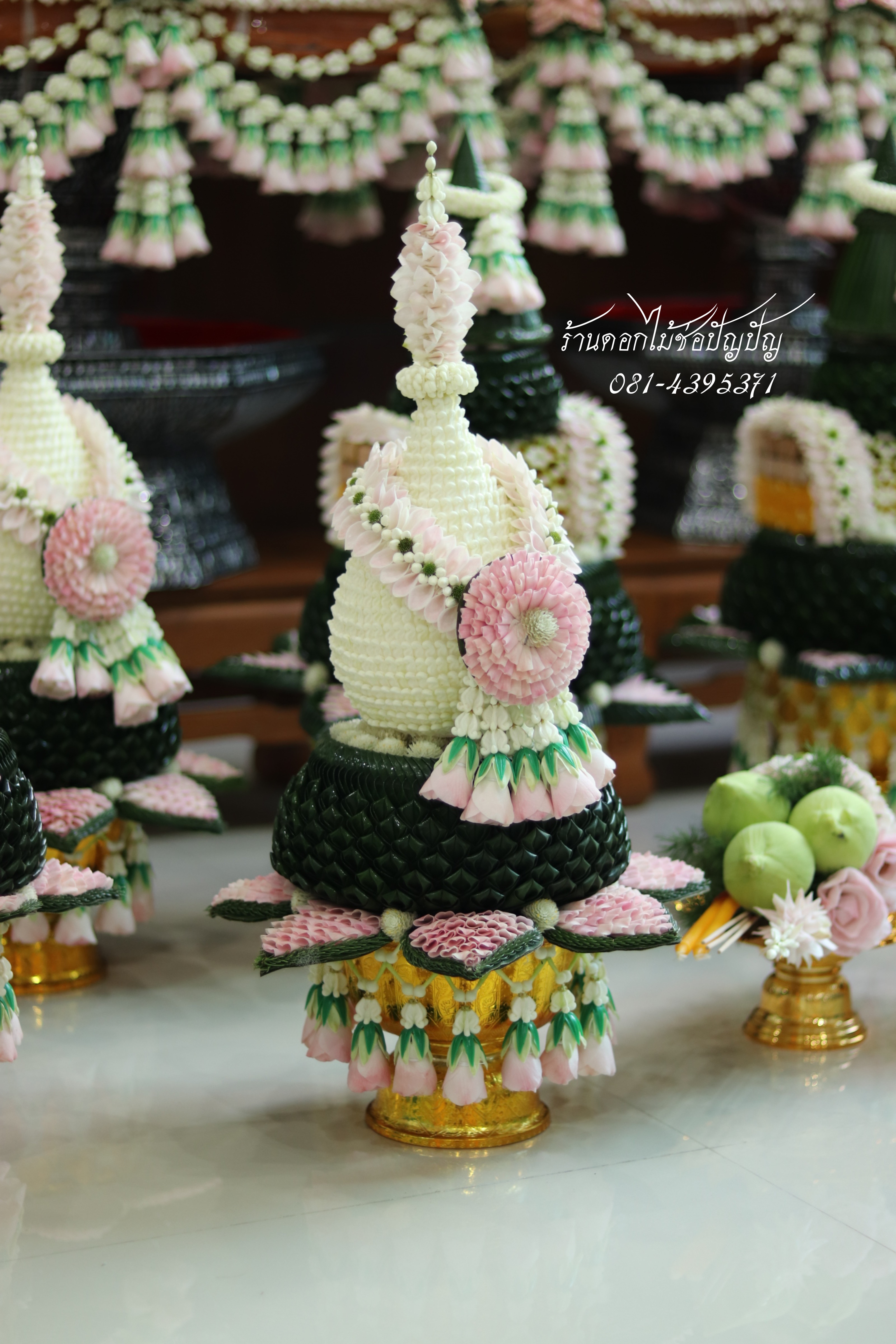เครื่องบวชดอกไม้สด ชุดD11 (กรณีบวช2องค์)