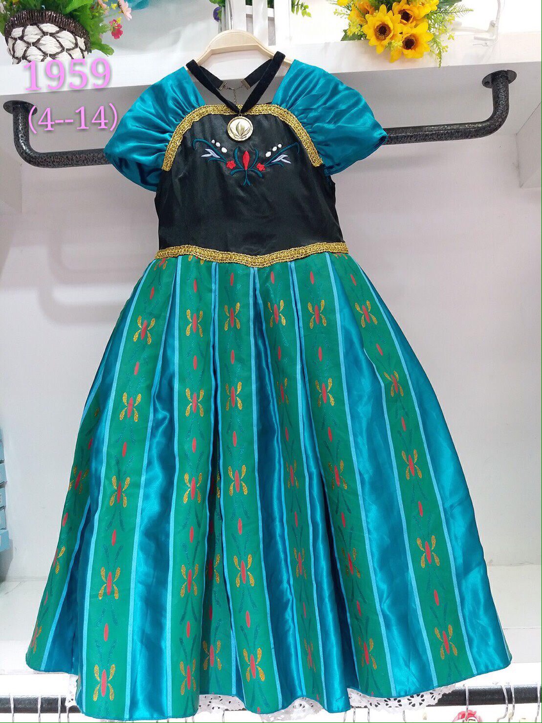 F ชุดเด็ก : เดรสเจ้าหญิงแอนนา สีเขียวทรงยาว พร้อมสร้อย