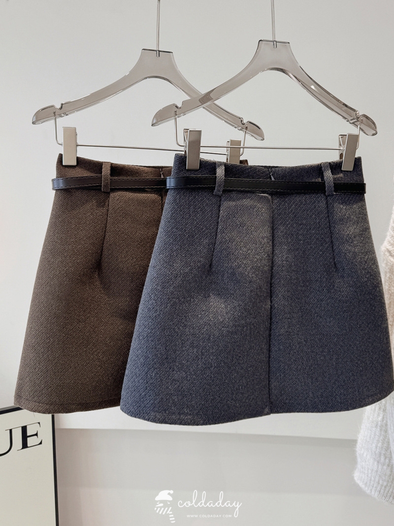 กระโปรงผ้าวูลทรงเอ Belt A-Line Skirt มี 3 สี S-XL
