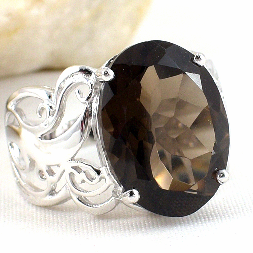 แหวนเงินแท้ราคาถูกชุบทองคำขาว พลอยแท้สโมกกี้ควอทซ์ 9.0 กะรัต งานประณีตสวยงาม สั่งผลิตค่ะ