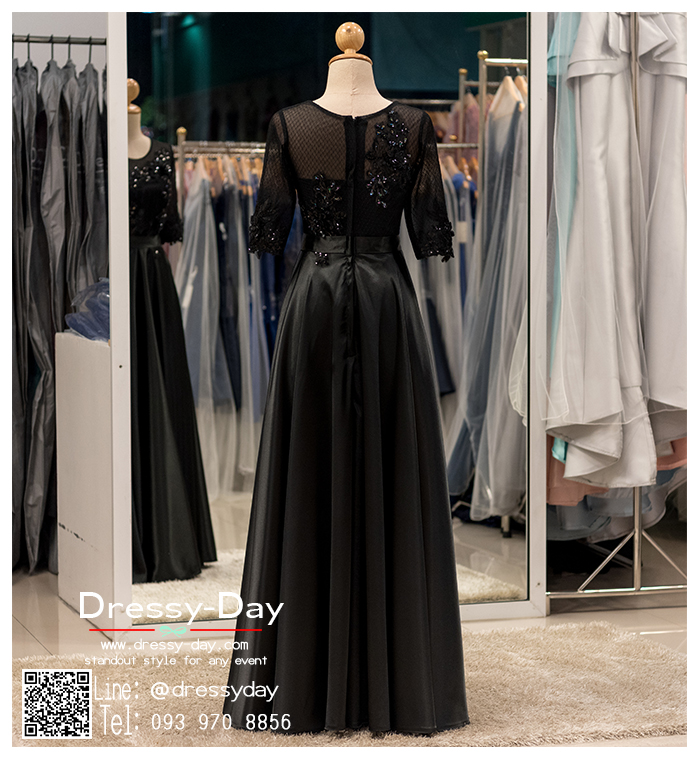 รหัส ชุดราตรี :BB120 ราตรียาวแบบมีแขน ช่วงบนปักลูกไม้เนื้อดี คาดโบว์น่ารัก ต่อกระโปรงผ้าซาตินพรีเมี่ยม มาพร้อมซับในอย่างดี สวยแบบเรียบหรู ใส่ได้หลากหลายโอกาส