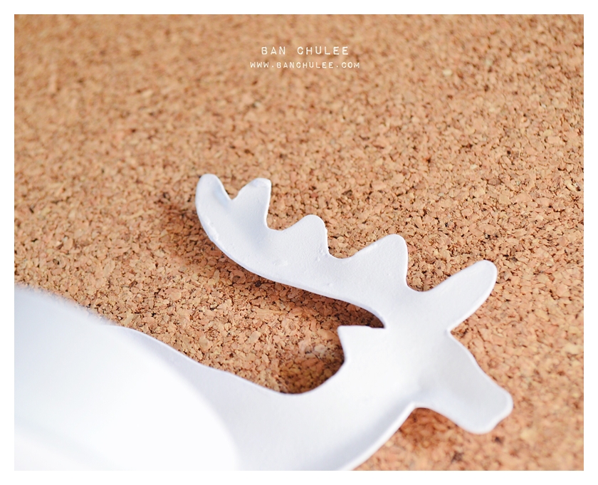 White Reindeer Candle Holders เชิงเทียนกวางสีขาว