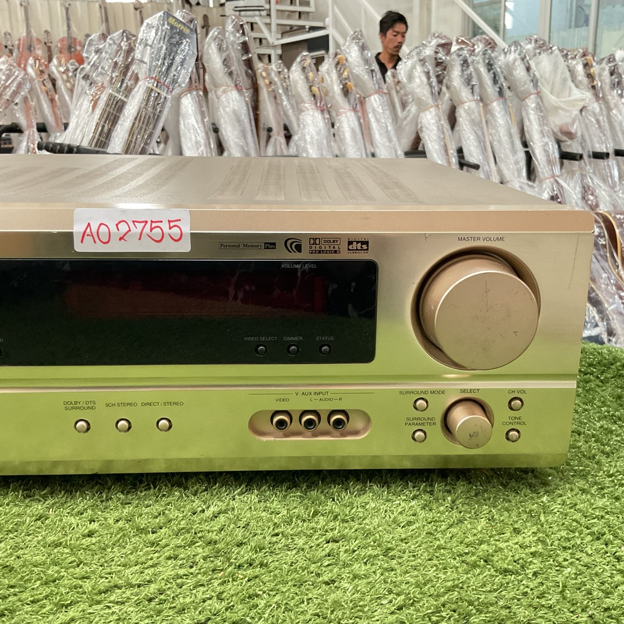 เครื่องขยายเสียง DENON : AVC-1570