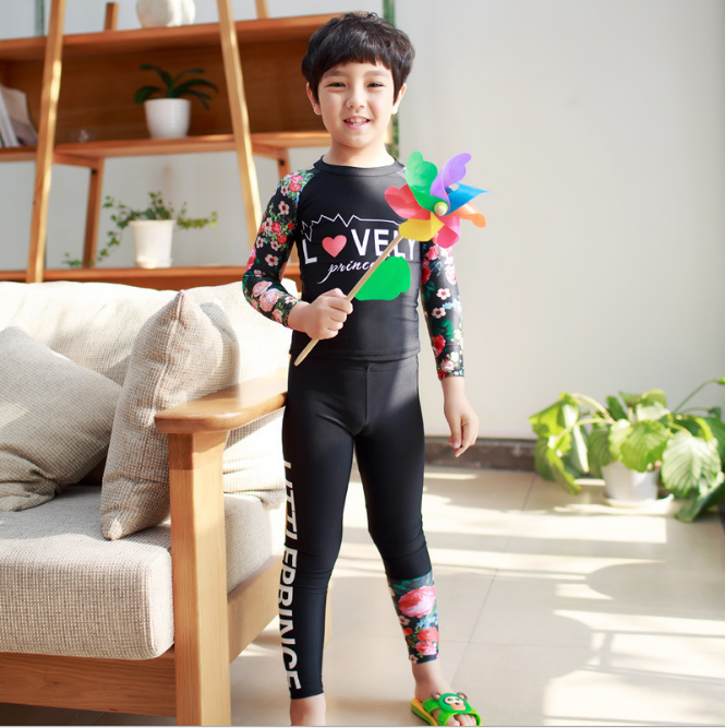 ชุดว่ายน้ำเด็ก : ชุดเซ็ตเสื้อแขนยาวลาย +กางเกงขายาว เด็ก