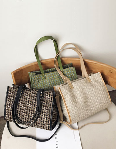 สินค้าพรีออเดอร์ กระเป๋าแฟชั่นสวยหรู มี 3 สี รหัส PO-BAG-032