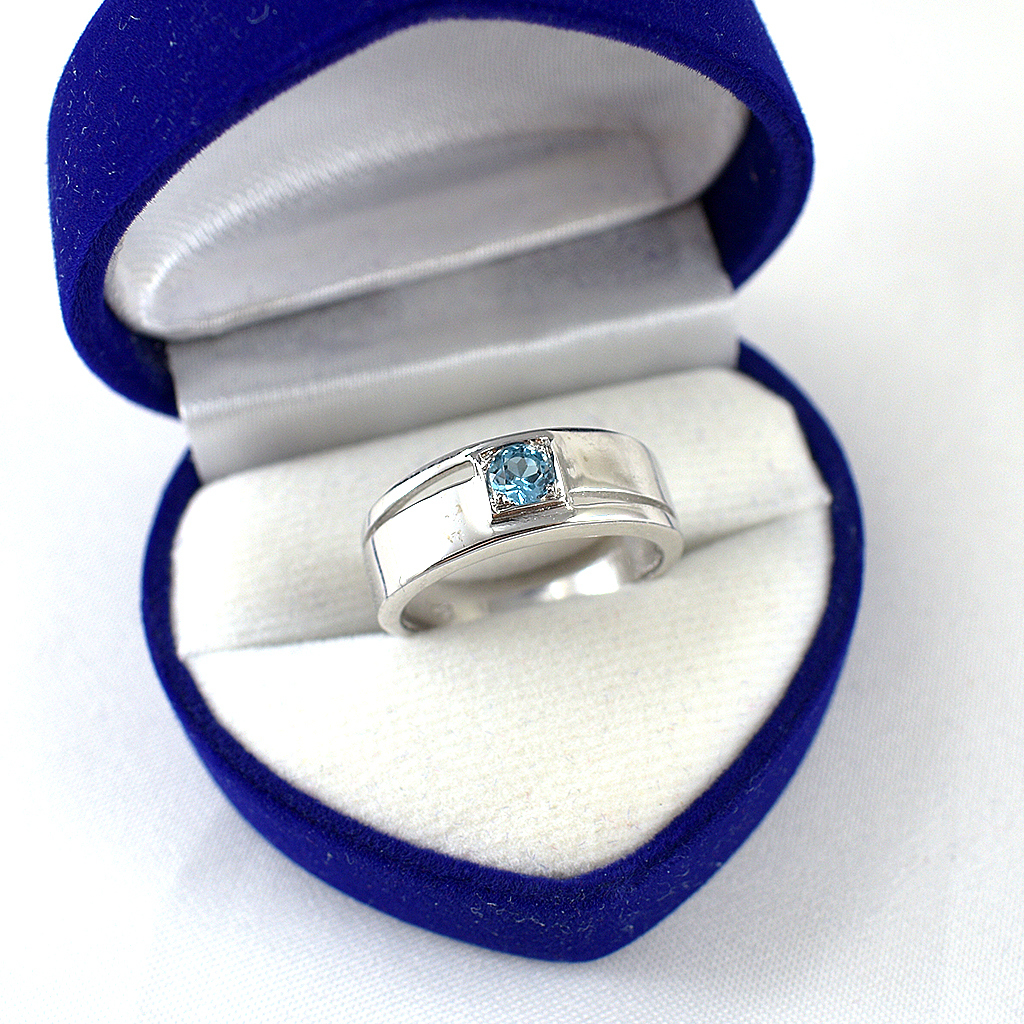 แหวนเงินแท้ราคาถูกชุบทองคำขาว สวิสบลูโทปาซแท้ 0.35 กะรัต งานประณีตสวยงาม สั่งผลิตค่ะ