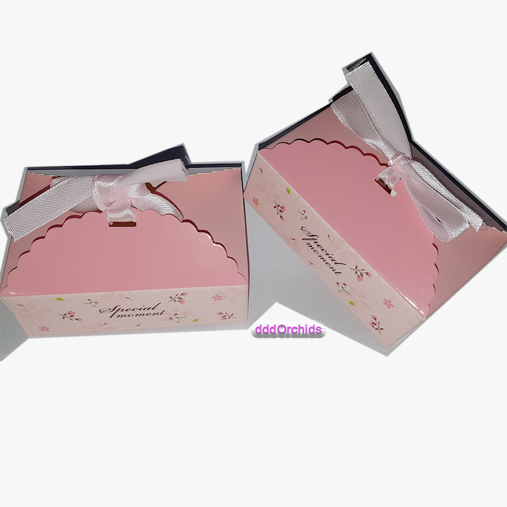 *สินค้าจัดโปรโมชั่น ในเทศกาลของขวัญ* กล่องขนาดเล็ก มีโบว์ ใส่สบู่ ของชำร่วย ของขวัญ กิ๊ฟเซ็ท มี 2 สีให้เลือก