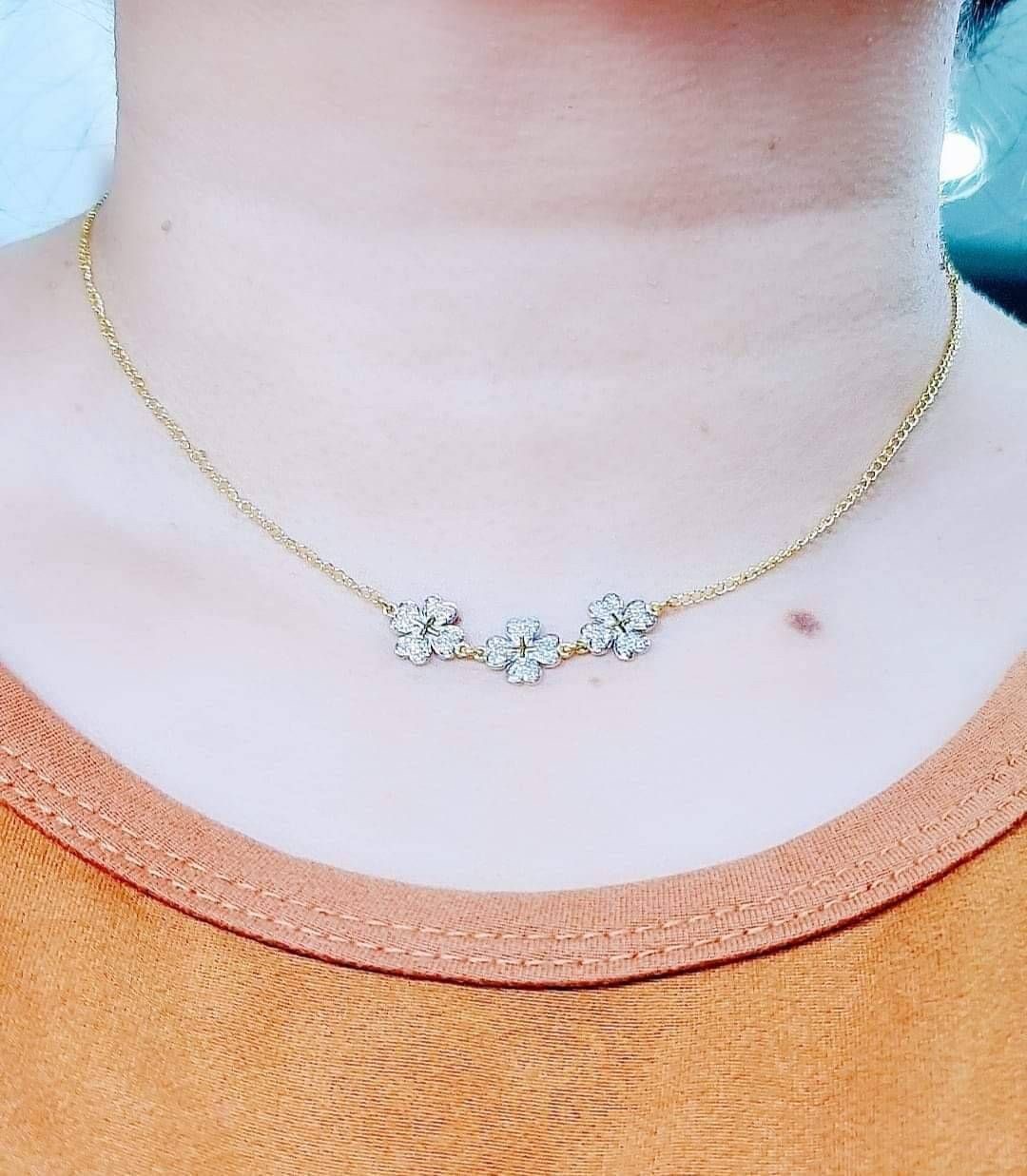 พร้อมส่งและสั่งผลิตสร้อยคอทองใบโคลเวอร์ ใส่เที่ยว ออกงาน ทองคำ9K เพชรแท้ 0.20 กะรัต 60 เม็ด ราคาถูกมาก ส่งฟรี