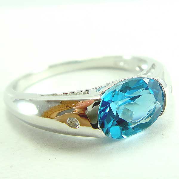 แหวนเงินแท้ราคาถูกชุบทองคำขาว สวิสบลูโทปาซแท้ 1.40 กะรัต เพชรCZ 0.014 กะรัต งานประณีตสวยงาม สั่งผลิตค่ะ