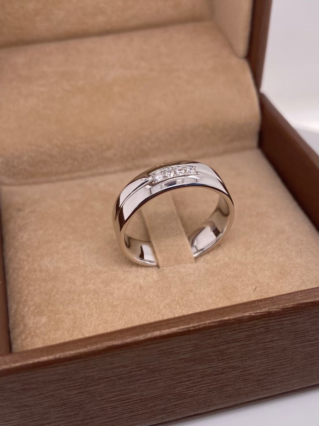 แหวนเพชรปลอกมีดGold 18K 7.69g D 4/0.07 ct