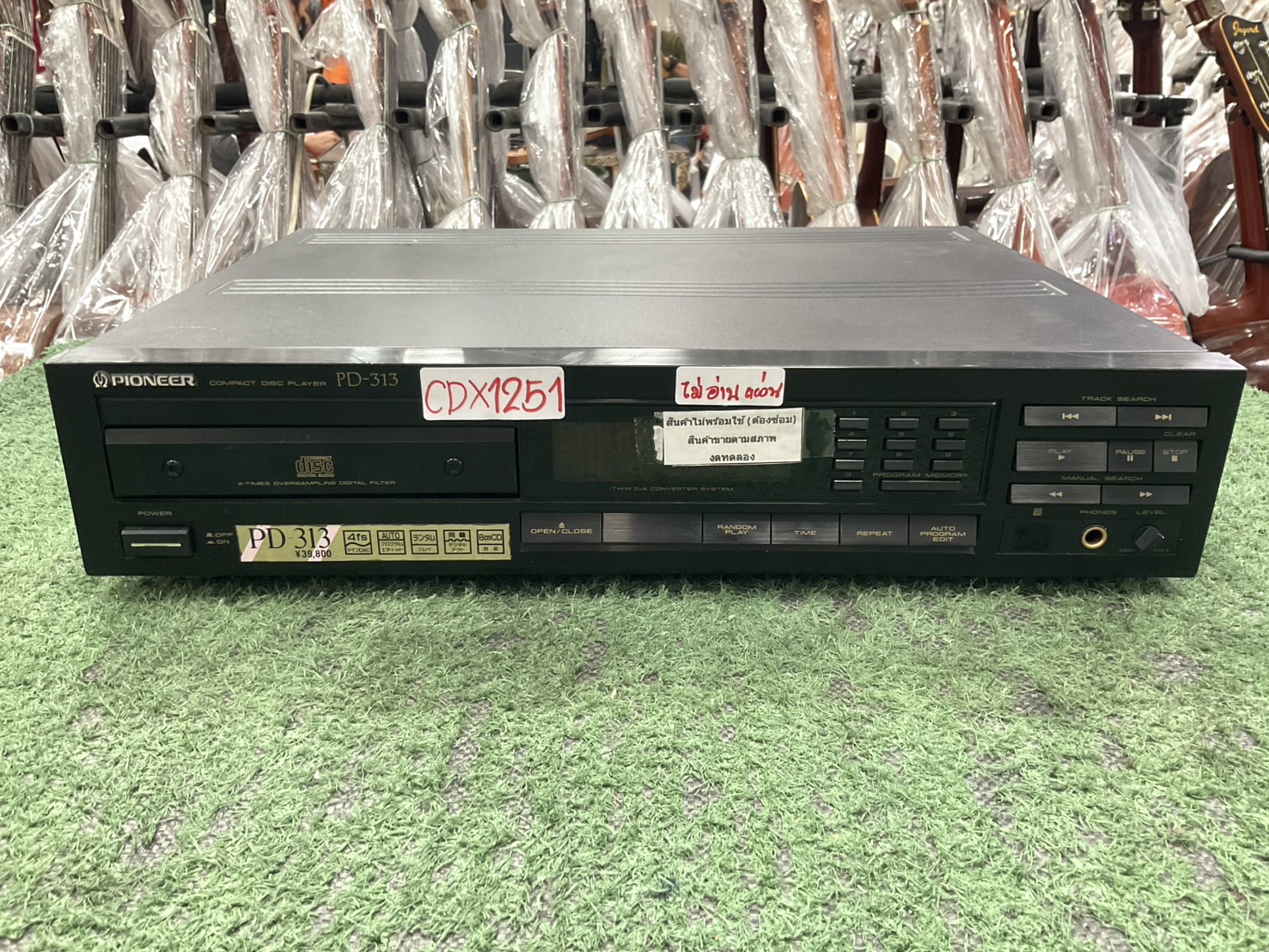 เครื่องเล่น CD - PIONEER : PD-313 สินค้าไม่พร้อมใช้(ต้องซ่อม)