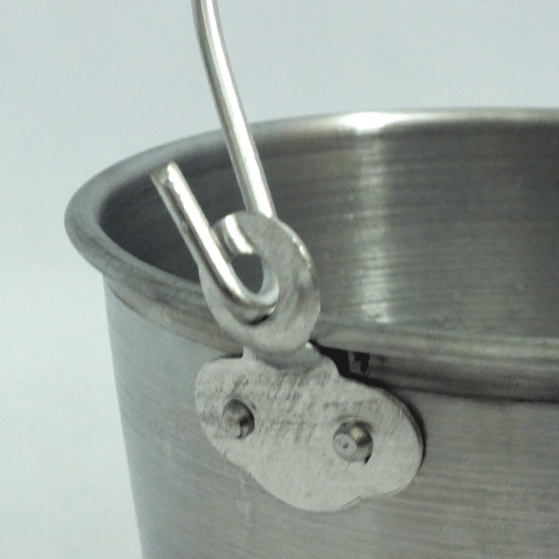 ถังน้ำแข็งอลูมิเนียม ตรานก 14 ซม.