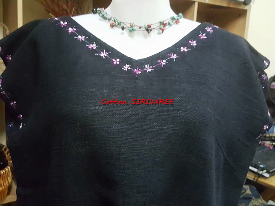 SIRIVAREE,SIVA Thai Cotton 100%, Polo shirt and hand embroidery By Cotton SIRIVAREE Top Thai Brand White, black ,blue ,the sugar L,XL