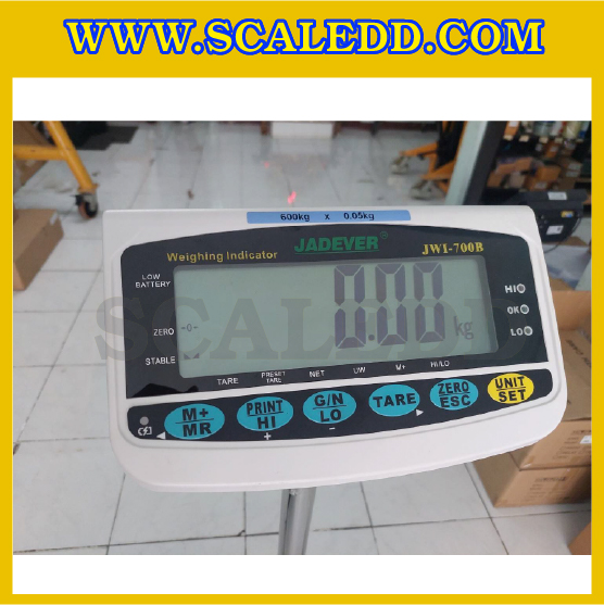 เครื่องชั่งน้ำหนัก600กิโลกรัม เครื่องชั่งตั้งพื้น600kg ตาชั่ง600kg พิกัด 600kg ความละเอียด 50g ขนาดแท่นชั่ง 80x80cm ยี่ห้อ JADEVER รุ่น JWI-700B