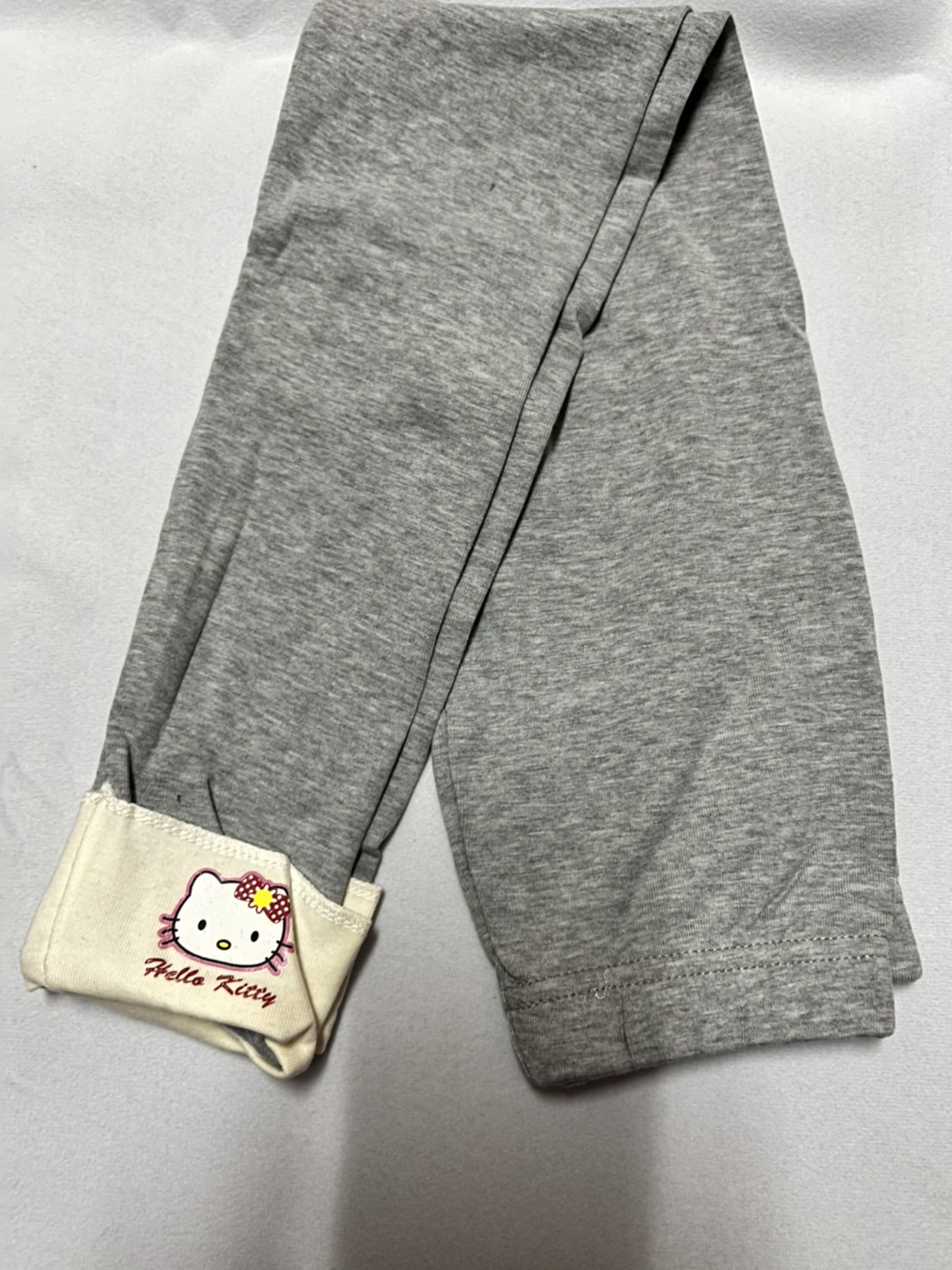 เลกกิ้ง แต่งปลายขาแมว