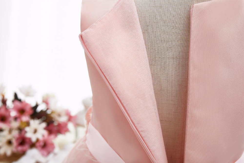 เดรสออกงาน แต่งกุหลาบสีชมพู