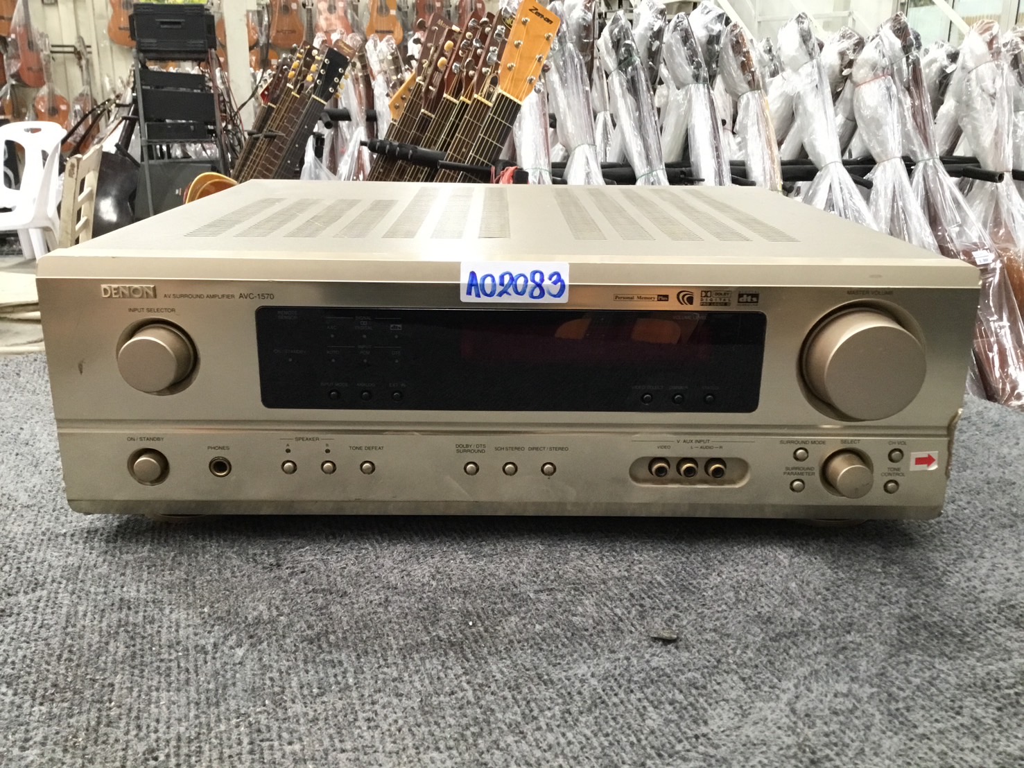 เครื่องขยายเสียง DENON : AVC-1570