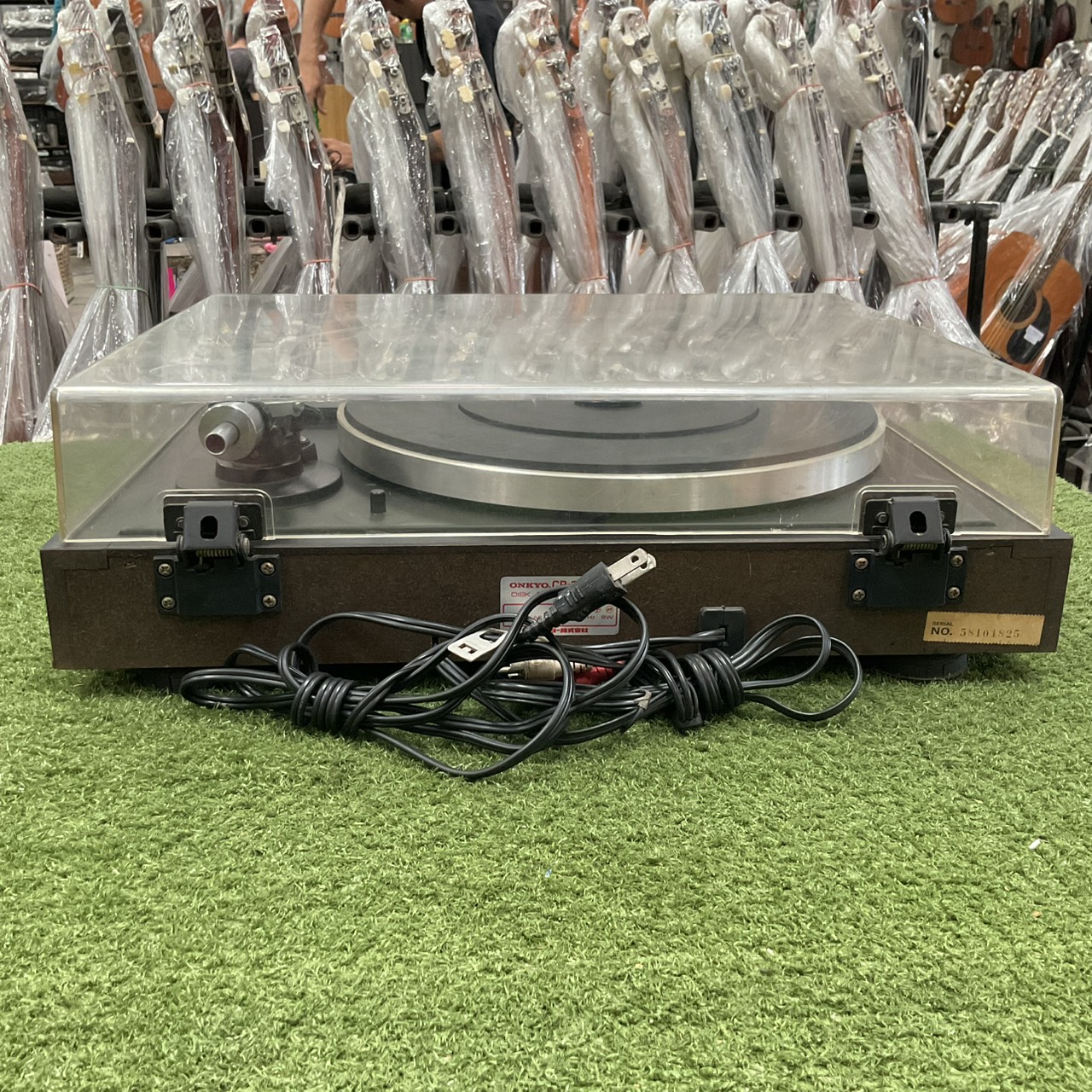 เครื่องเล่นแผ่นเสียง ONKYO : CP-3300F