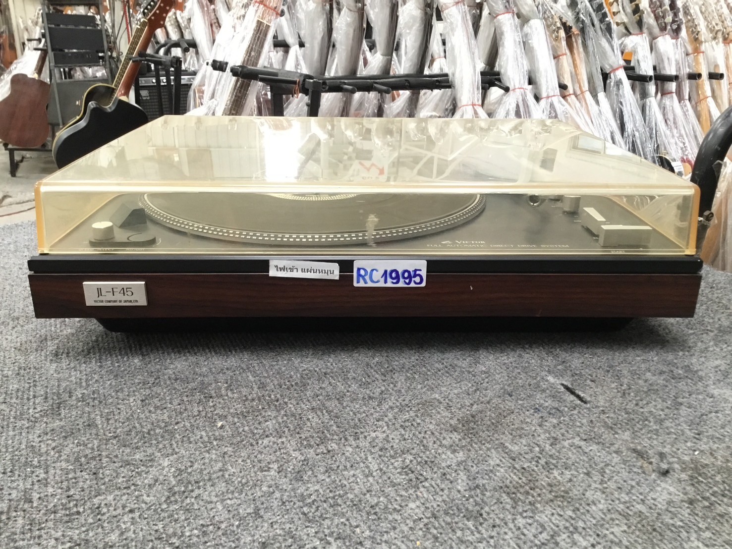 เครื่องเล่นแผ่นเสียง VICTOR : JL-F45R
