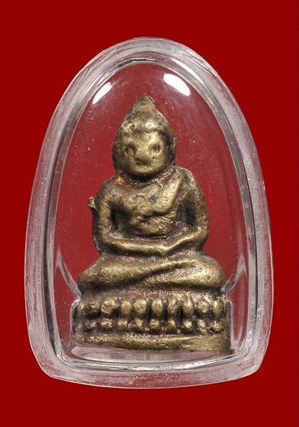 พระชัยวัฒน์ วัดช้าง จ.นครนายก