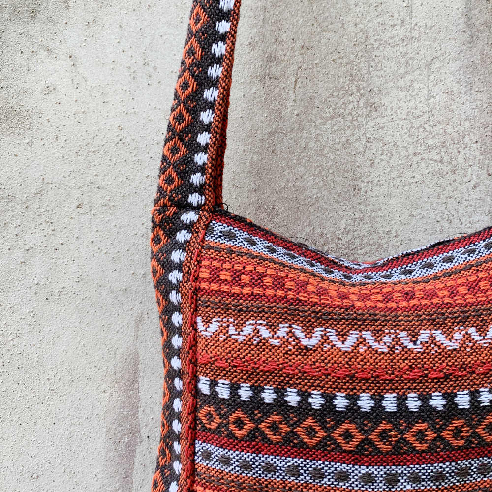 Size S กระเป๋าย่าม ขายย่าม ย่าม ย่ามสะพายข้าง ย่ามกะเหรี่ยง ย่ามชาวเขา กระเป๋าผ้านากา กระเป๋าสะพายข้าง กระเป๋าพาดตัว กระเป๋ามีซิป กระเป๋าฮิปปี้ กระเป๋าแนวๆ กระเป๋าแนวเซอร์ๆ ย่ามราคาถูก