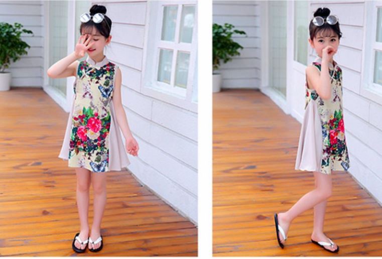 ชุดเดรสกี้เพ้าคอป้าย สีขาว ลายดอกไม้