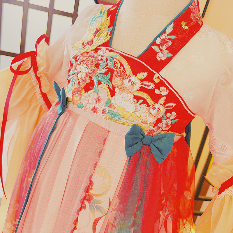 พร้อมส่ง ชุดจีน กี่เพ้า จีนโบราณย้อนยุค ชุดฮันฟู ลายพัด ปักลายปลา