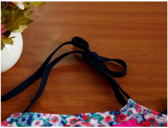 สินค้าพร้อมส่ง ชุดว่ายน้ำ เด็กหญิง เซ็ต 3 ชิ้น สไตล์ลายดอก