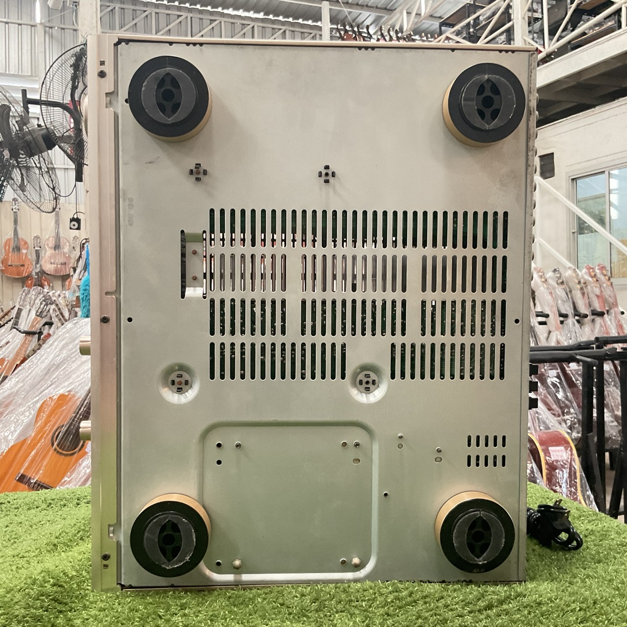 เครื่องขยายเสียง YAMAHA : DSP-A5 สินค้าไม่พร้อมใช้งาน (ต้องซ่อม)