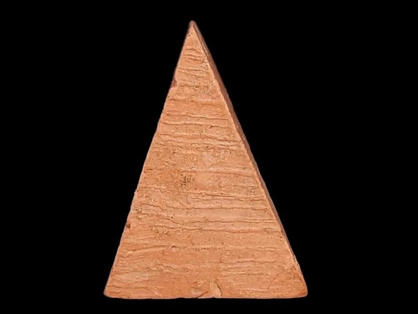 พระนางพญา หลวงพ่อทาบ วัดกระบกขึ้นผึ้ง จ.ระยอง เนื้อดิน ปี 2505 หลวงปู่ทิมปลุกเสก