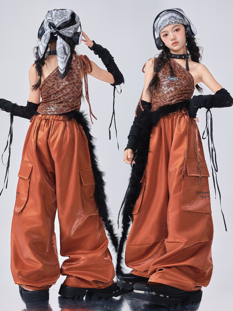 ชุดเต้น เสื้อ+กระโปรง/กางเกงขายาว น้ำตาล