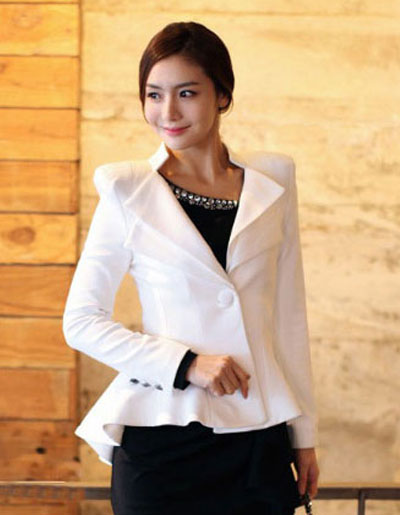 เสื้อสูทผู้หญิงสีขาวแต่งชายหลังยาวสวยหรูรหัส1846