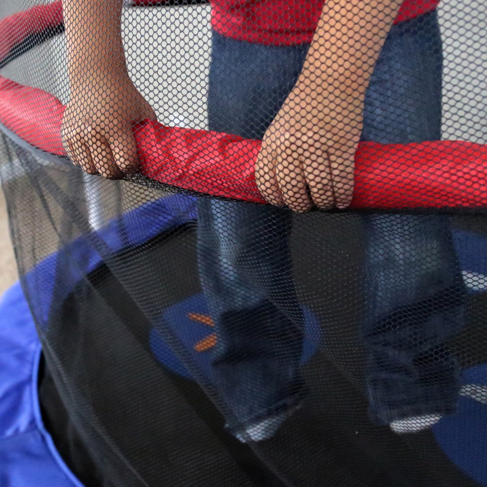 แทรมโพลีน Trampolines 60 In. Round Seaside Adventure Bouncer with Enclosure Skywalker ขนาด 60 นิ้ว ลายทะเล