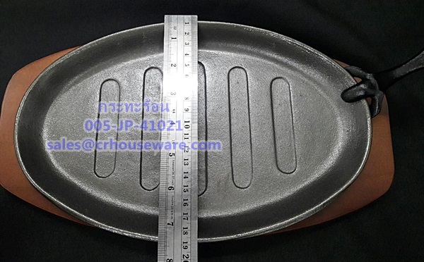 กระทะร้อน (กระทะร้อนเนื้อเหล็กอย่างดี มีไม้รอง) จานร้อน ,กระทะร้อนพร้อมเสริฟ Hot pan (hot pan Well Steel meat The base is wood ). 006-JP-41021