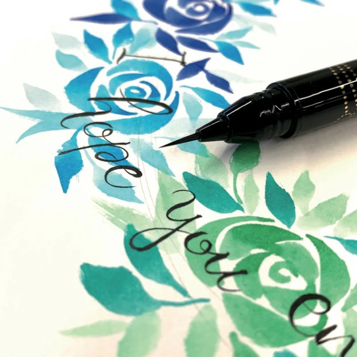 ปากกาพู่กัน Kuretake ai Liner ปลายเล็ก เรียวแหลม หมึกกันน้ำ