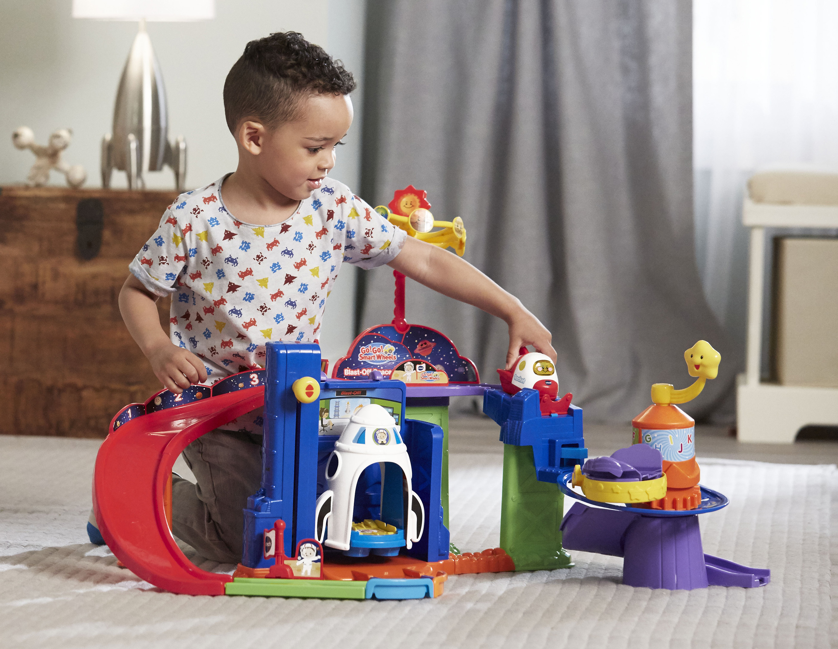 VTech Go! Go! Smart Wheels Blast-Off Space Station
