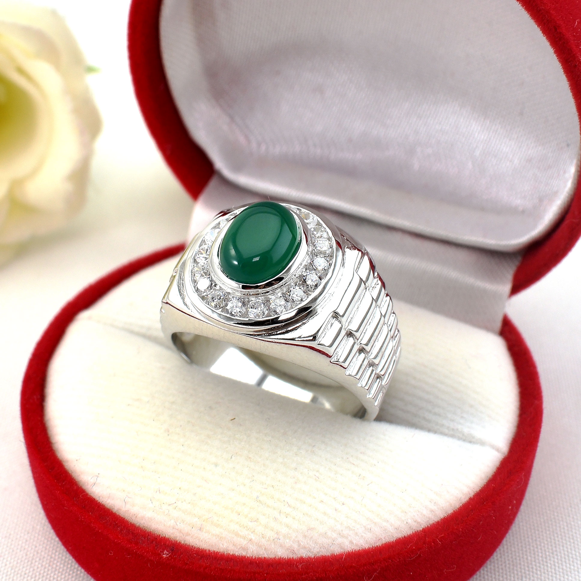 แหวนเงินแท้ราคาถูกชุบทองคำขาว พลอยแท้กรีนอะเกท 2.80 กะรัต เพชรCZ 0.54 กะรัต งานประณีตสวยงาม สั่งผลิตค่ะ