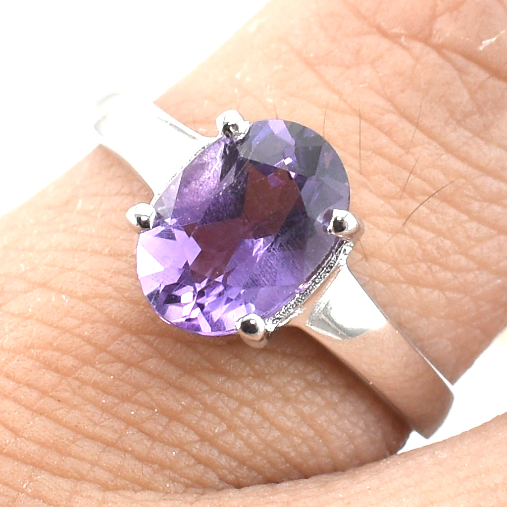 แหวนเงินแท้ราคาถูกชุบทองคำขาว แอมิทิสต์แท้ 1.80 กะรัต งานประณีตสวยงาม สั่งผลิตค่ะ