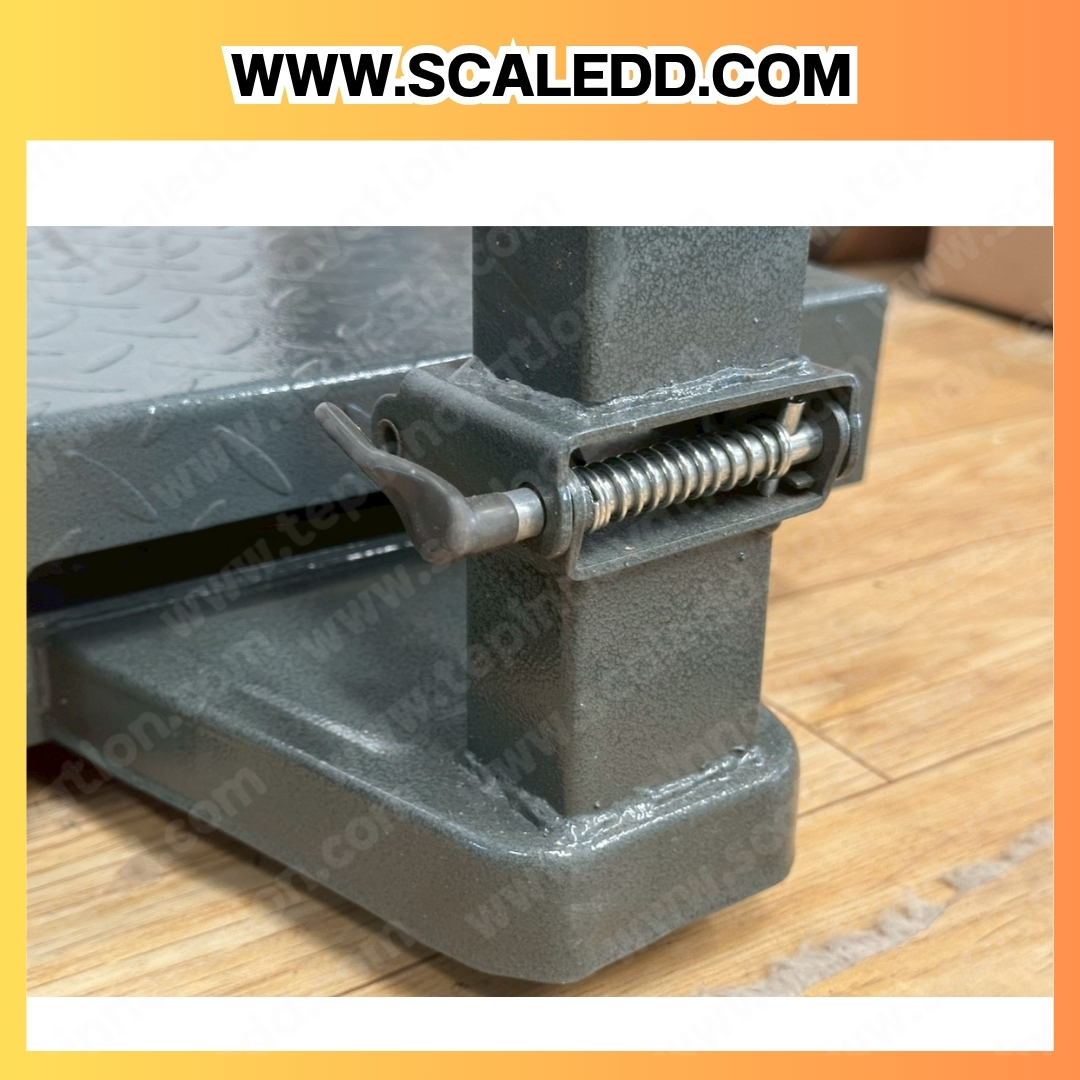 เครื่องชั่งดิจิตอลตั้งพื้นพร้อมล้อเลื่อน(เสาพับได้) 600kg ตาชั่งตั้งพื้นพร้อมล้อ600kg พิกัด 600kg ค่าละเอียด 100g ขนาดแท่นชั่ง 50x70cm. ยี่ห้อ Dynaweight รุ่น DW611