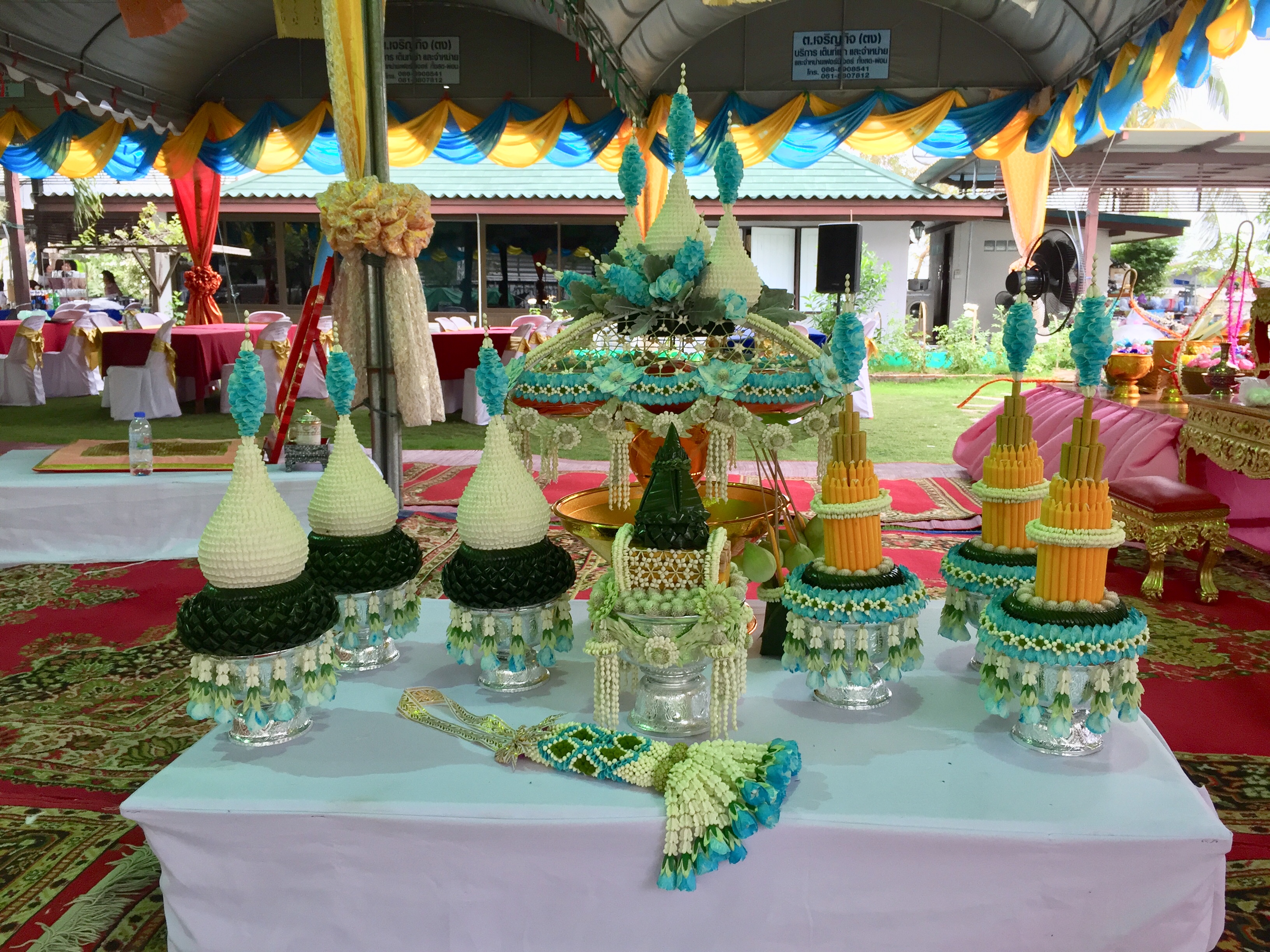 ชุดเครื่องบวชดอกไม้สด โทนสีฟ้า ส่งงานธีระฟาร์ม อ่างทอง