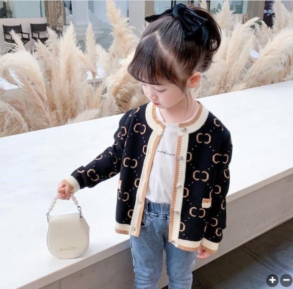 กันหนาว: เสื้อกันหนาวเด็ก กระดุมหน้า ผ้าสำลี