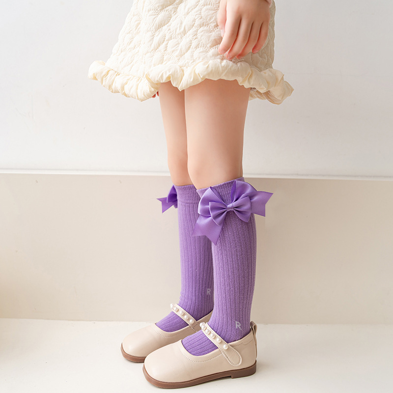 พร้อมส่ง ถุงเท้ายาว ตกแต่งด้วยดาว ปักเพชรเงิน สายห้อย