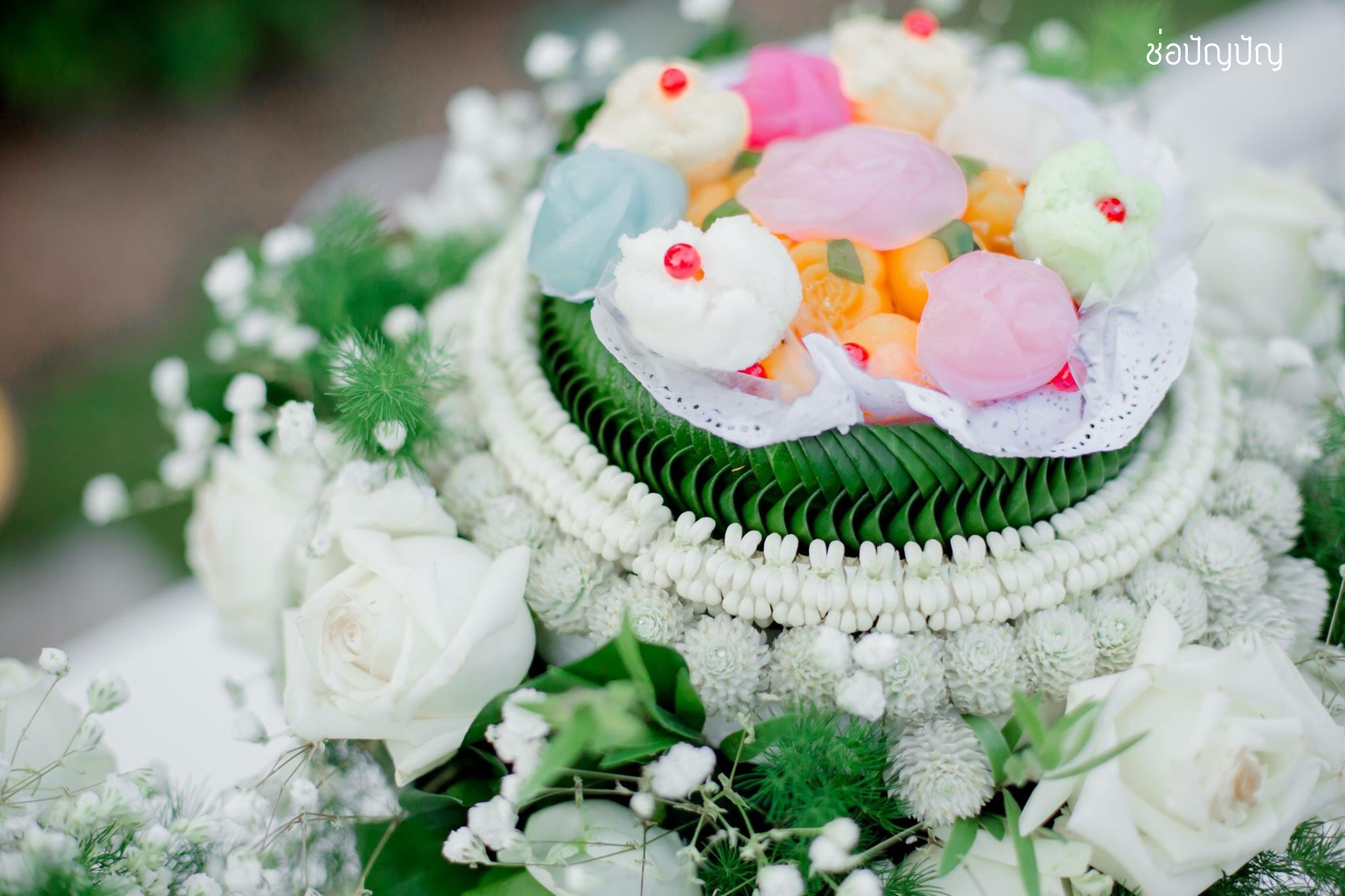 ขันหมากดอกไม้ปัก,ขันหมากสไตร์โมเดิร์น โทนขาวเขียว