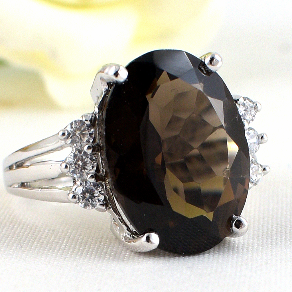 แหวนเงินแท้ราคาถูกชุบทองคำขาว พลอยแท้สโมกกี้ควอทซ์ 8.65 กะรัต เพชรCZ 0.18 กะรัต งานประณีตสวยงาม สั่งผลิตค่ะ