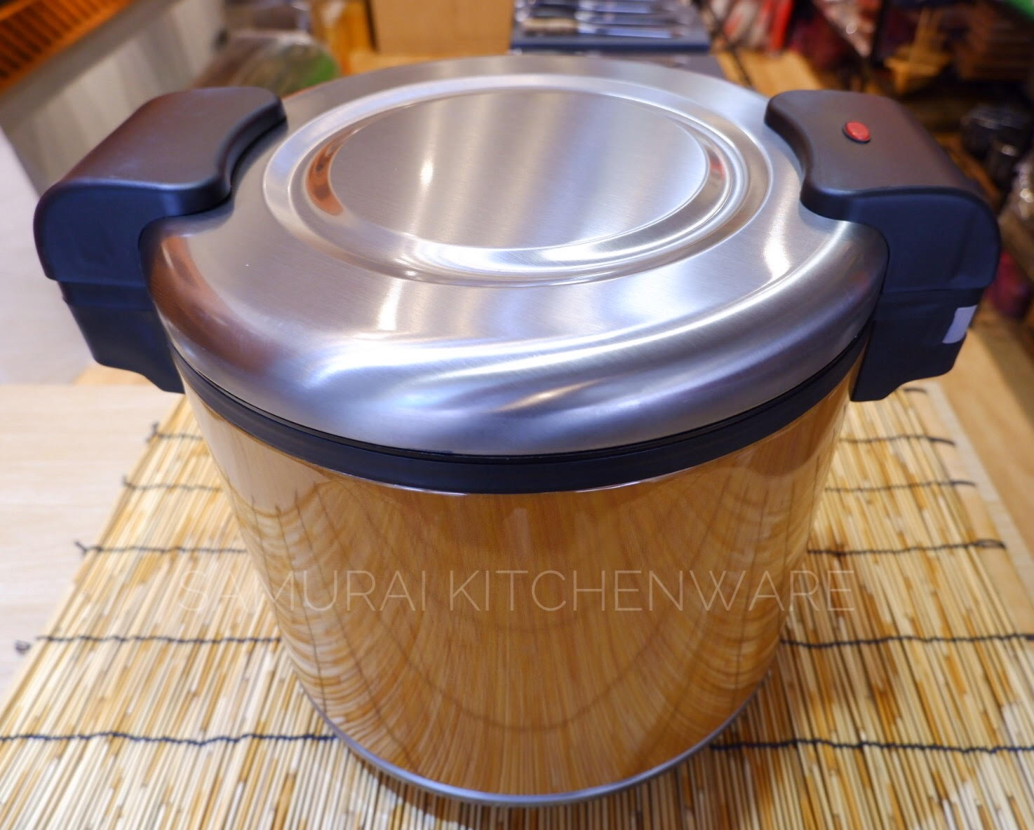 หม้ออุ่นข้าว สไตล์ญี่ปุ่น (23 ลิตร)
