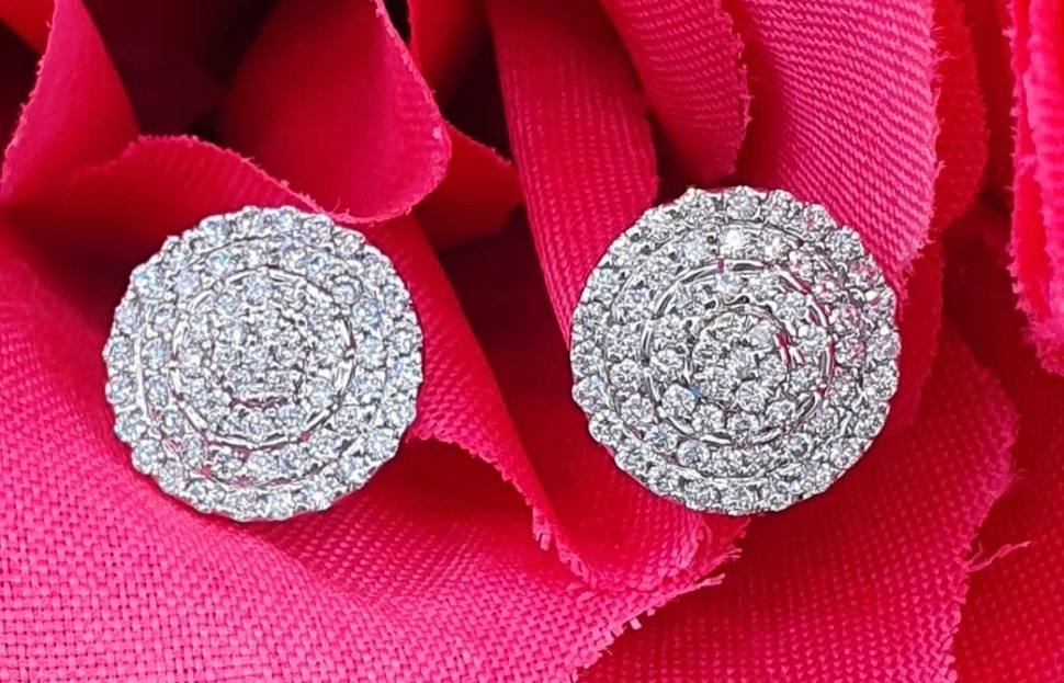 พร้อมส่งและสั่งผลิตต่างหูเพชรแท้ทรงกลมชนิดแป้นเสียบสวยมาก แต่งงาน หมั้น ใส่เที่ยว ออกงาน ทองคำ 9K เพชรแท้ 0.60 กะรัต ราคาถูกมาก ส่งฟรี