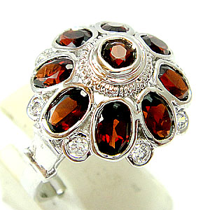 แหวนเงินแท้ราคาถูกชุบทองคำขาว พลอยแท้โกเมน 2.01 กะรัต เพชรCZ 0.24 กะรัต งานประณีตสวยงาม สั่งผลิตค่ะ