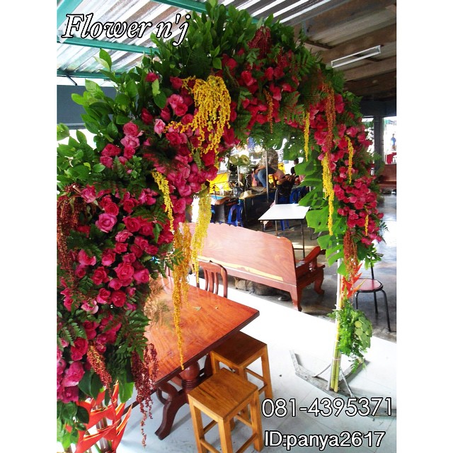 ซุ้มดอกไม้สด